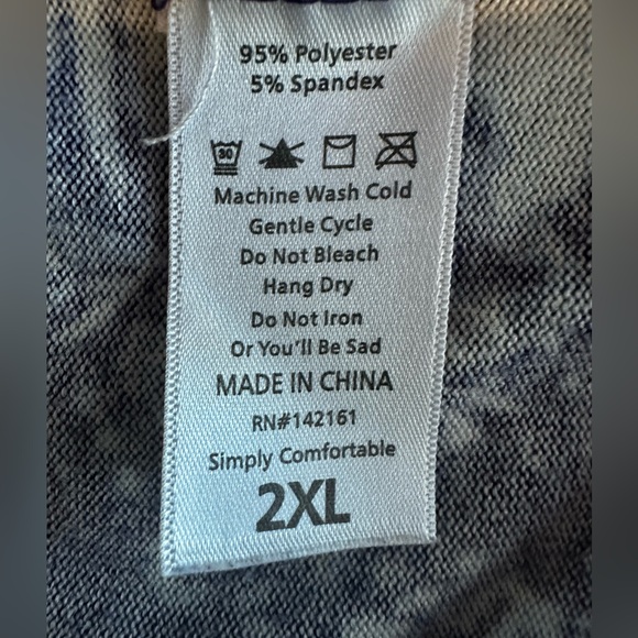 LuluaRoe Simply Comfortable Plus Size Floral Blue and White Hoodie size‎ 2XL - Picture 9 of 10